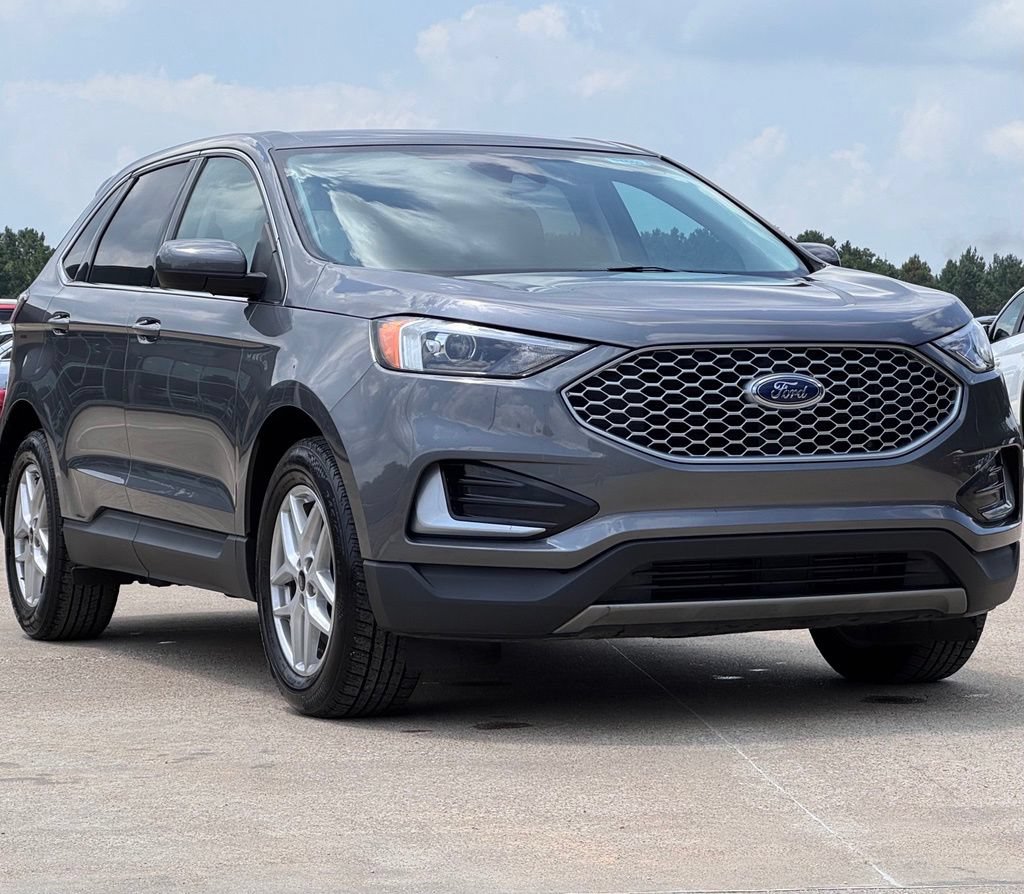 Used 2024 Ford Edge SEL AWD/4WD image 9