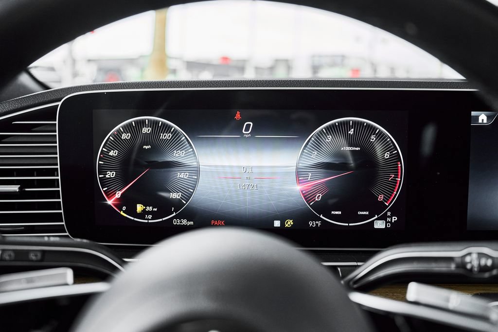 Used 2025 Mercedes-Benz GLE 350 4MATIC image 25