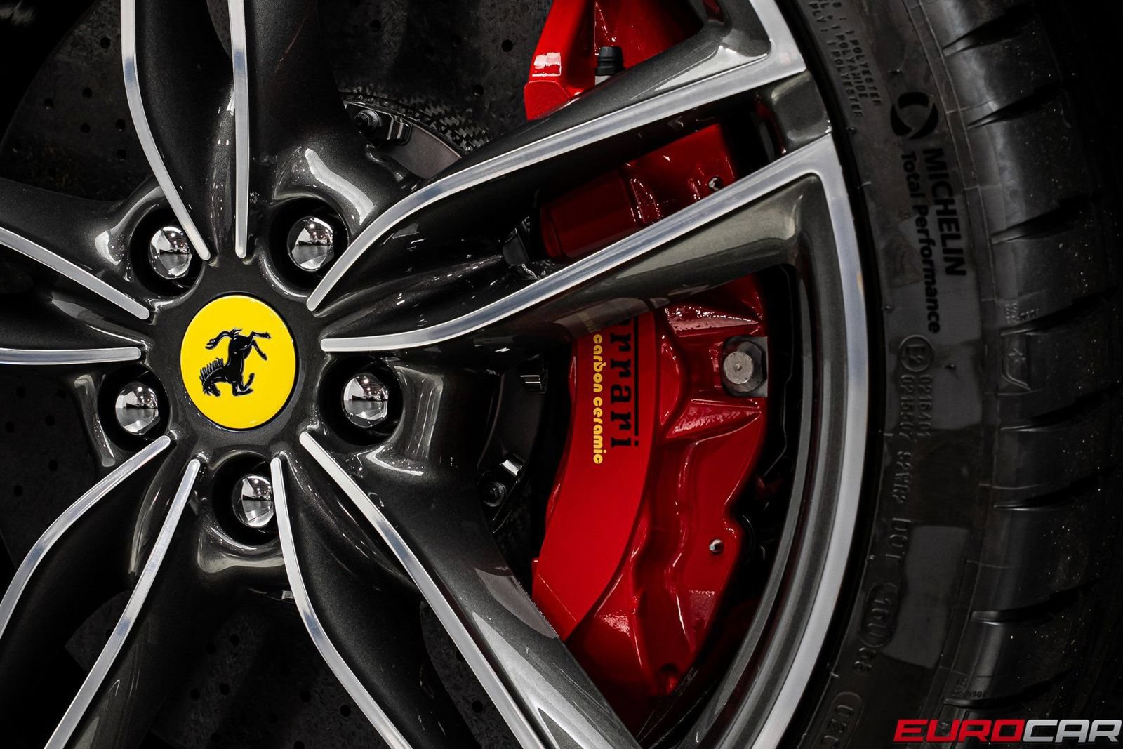 Used 2025 Ferrari Roma Spider RWD image 25