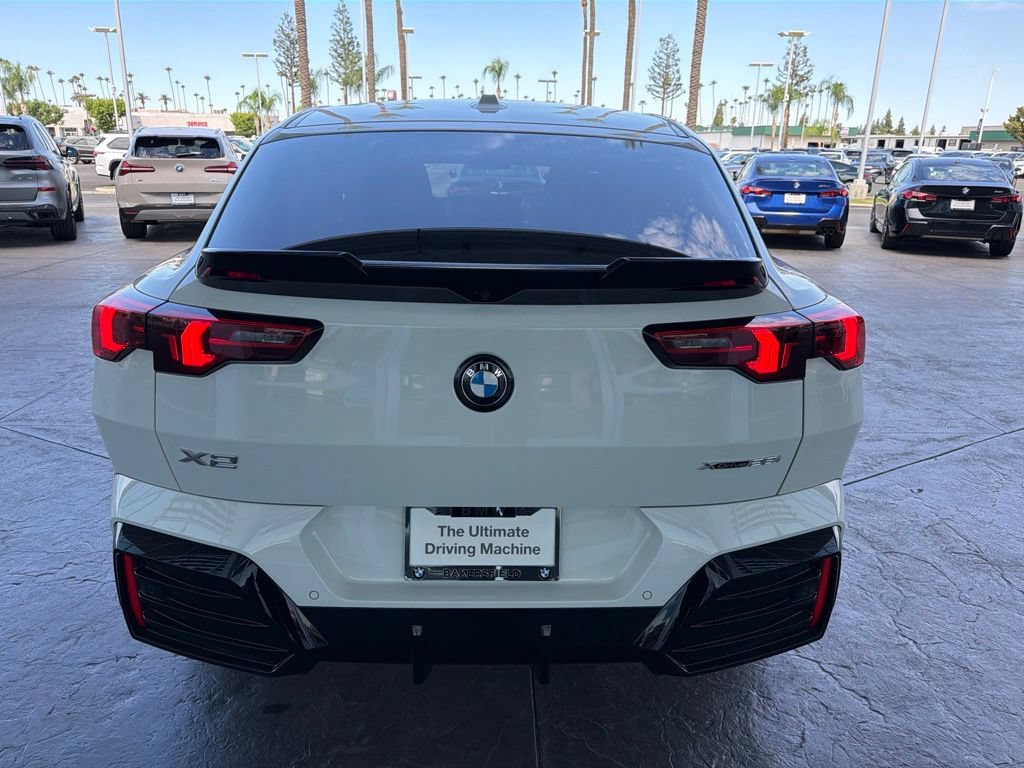 New 2026 BMW X2 xDrive28i w/ Technology Package AWD/4WD image 4