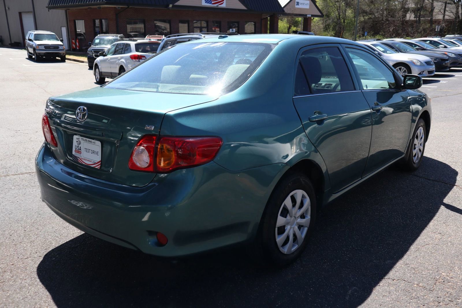 Used 2010 Toyota Corolla LE image 3