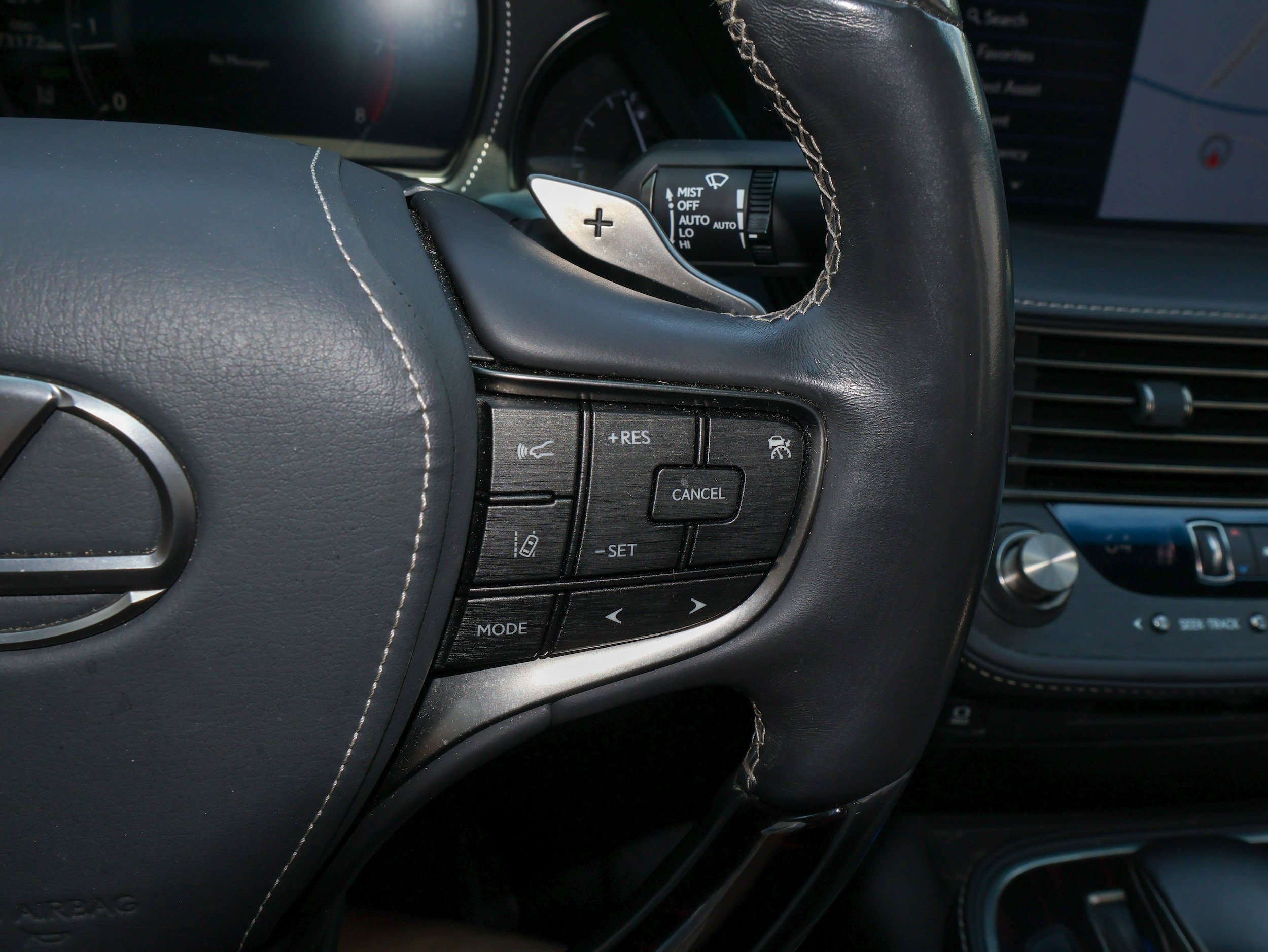 Used 2018 Lexus LS 500 AWD w/ Interior Upgrade Package image 25