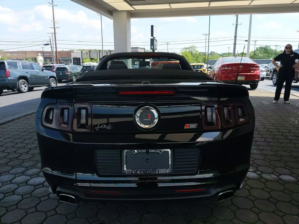 Used 2014 Ford Mustang GT Premium w/ Electronics Package RWD image 12