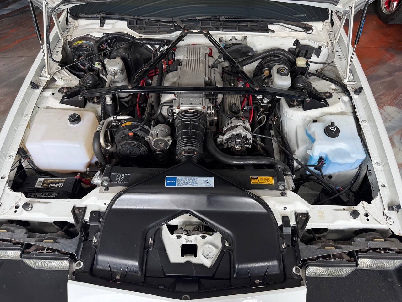 Used 1991 Chevrolet Camaro Z28 RWD image 26