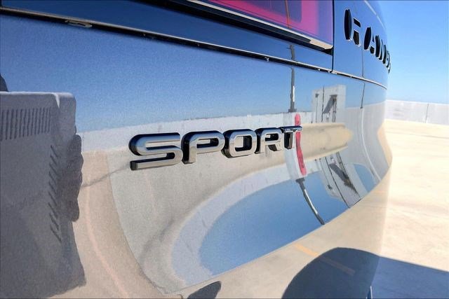 New 2026 Land Rover Range Rover Sport Dynamic SE image 9