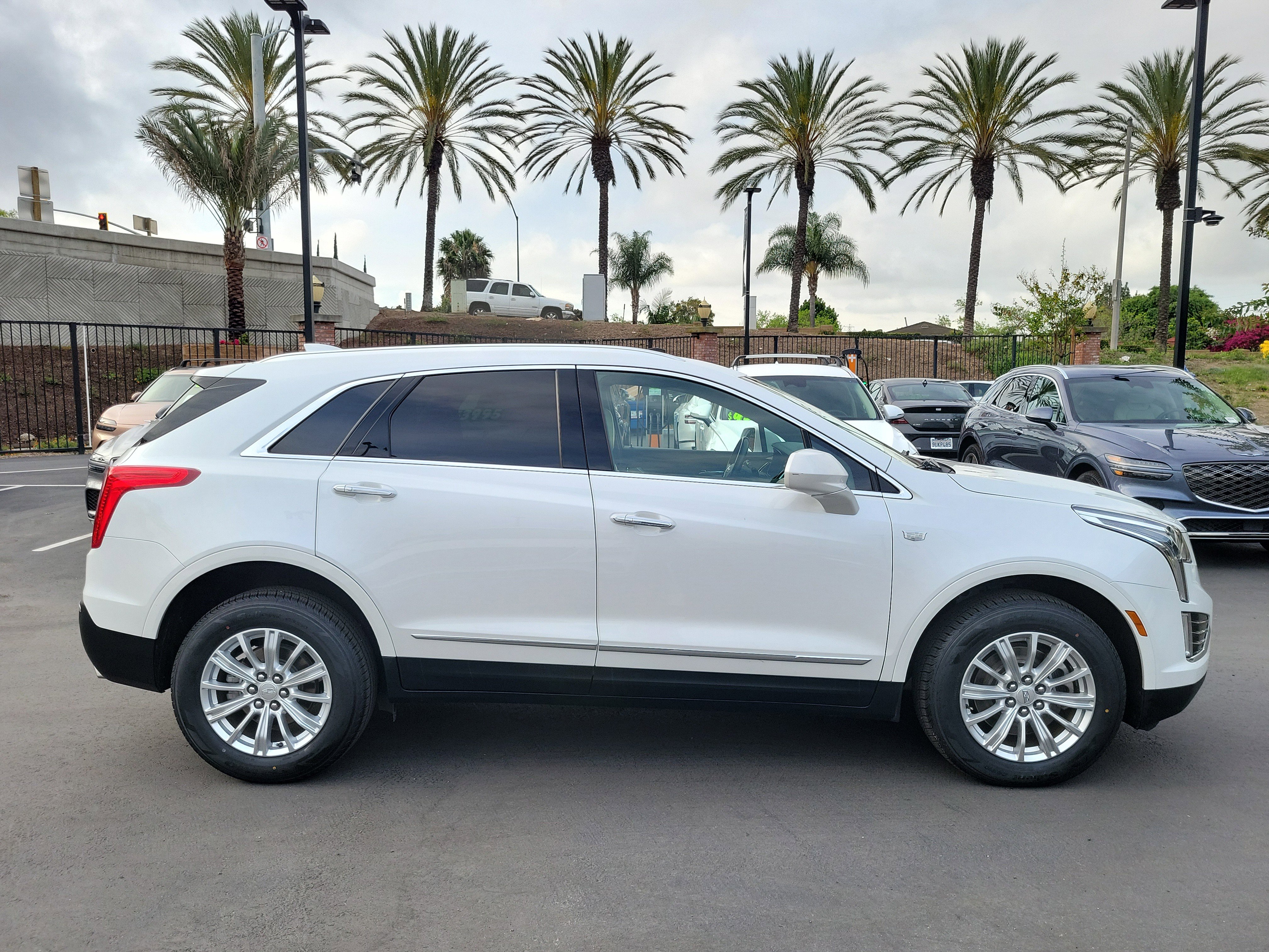 Used 2019 Cadillac XT5 FWD image 5