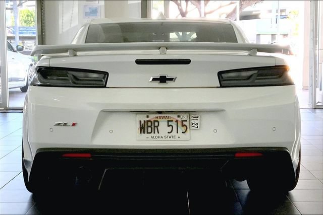 Used 2018 Chevrolet Camaro ZL1 RWD image 4