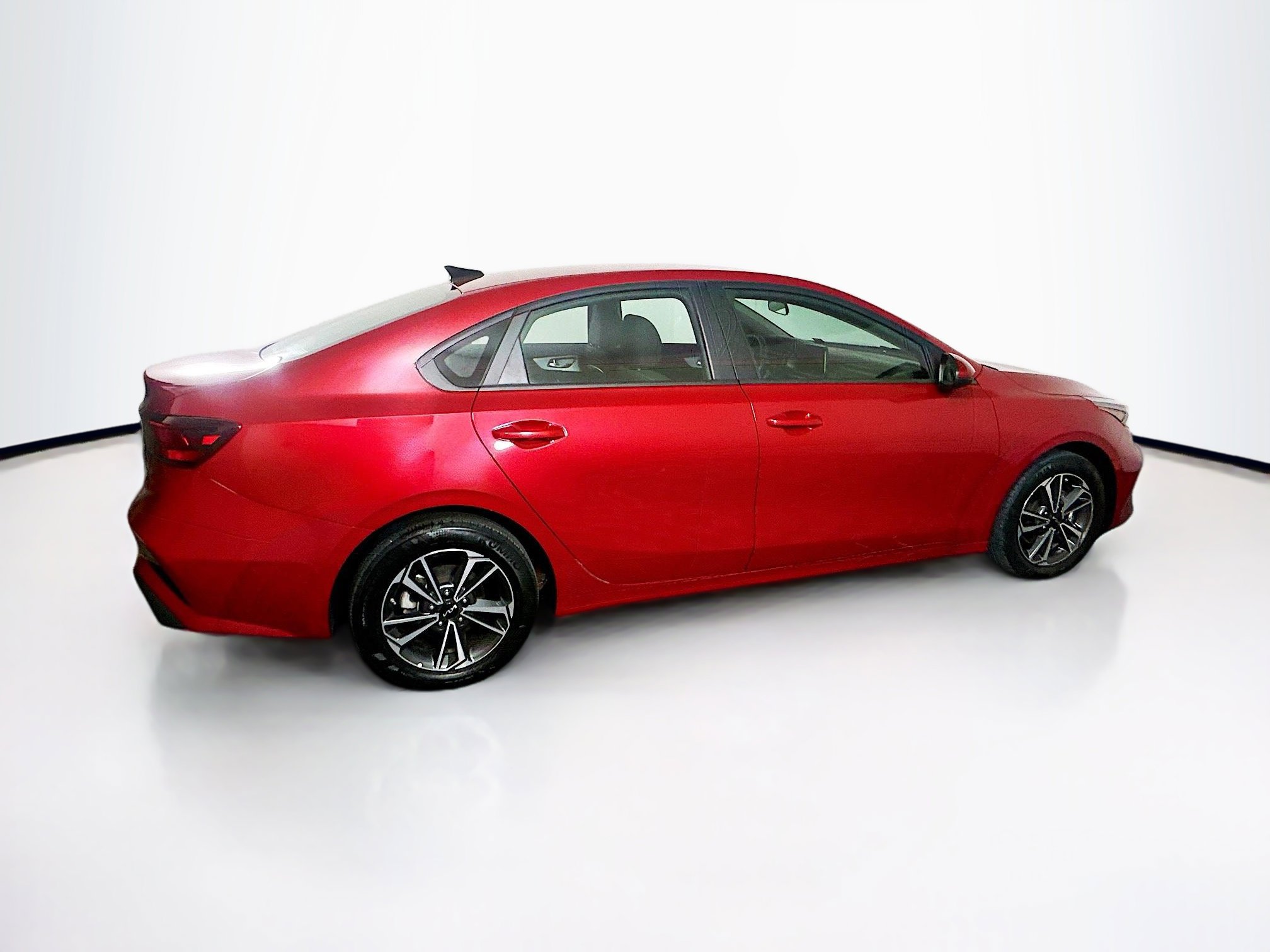 Used 2024 Kia Forte LXS image 10