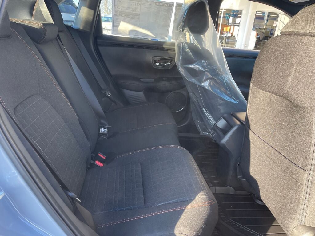 Used 2025 Honda HR-V Sport image 15