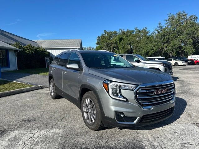 Used 2024 GMC Terrain SLT FWD image 7