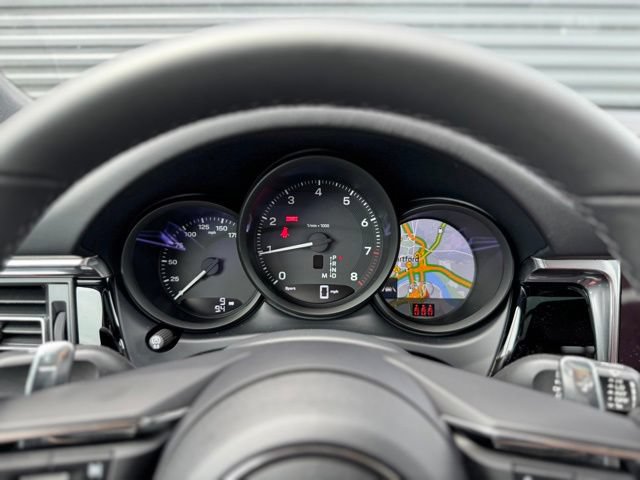 New 2026 Porsche Macan AWD/4WD image 23