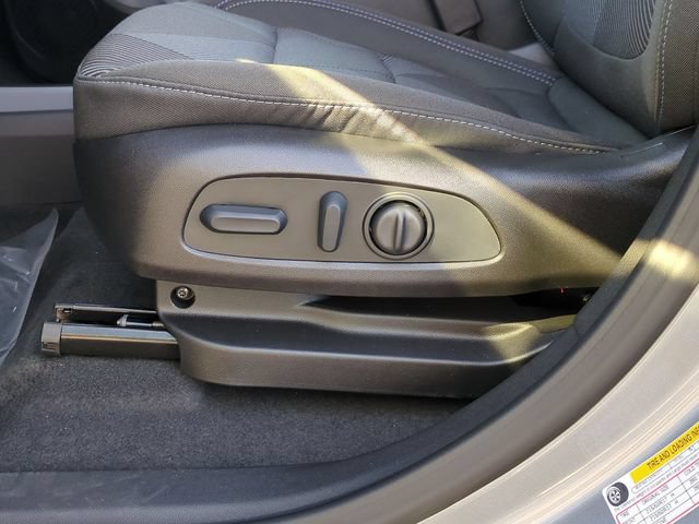 New 2027 Chevrolet Bolt LT w/ Comfort Package FWD image 20