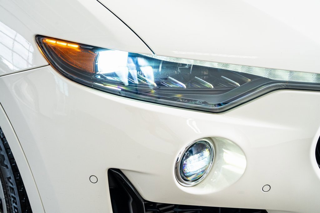 Used 2022 Maserati Levante Modena image 19