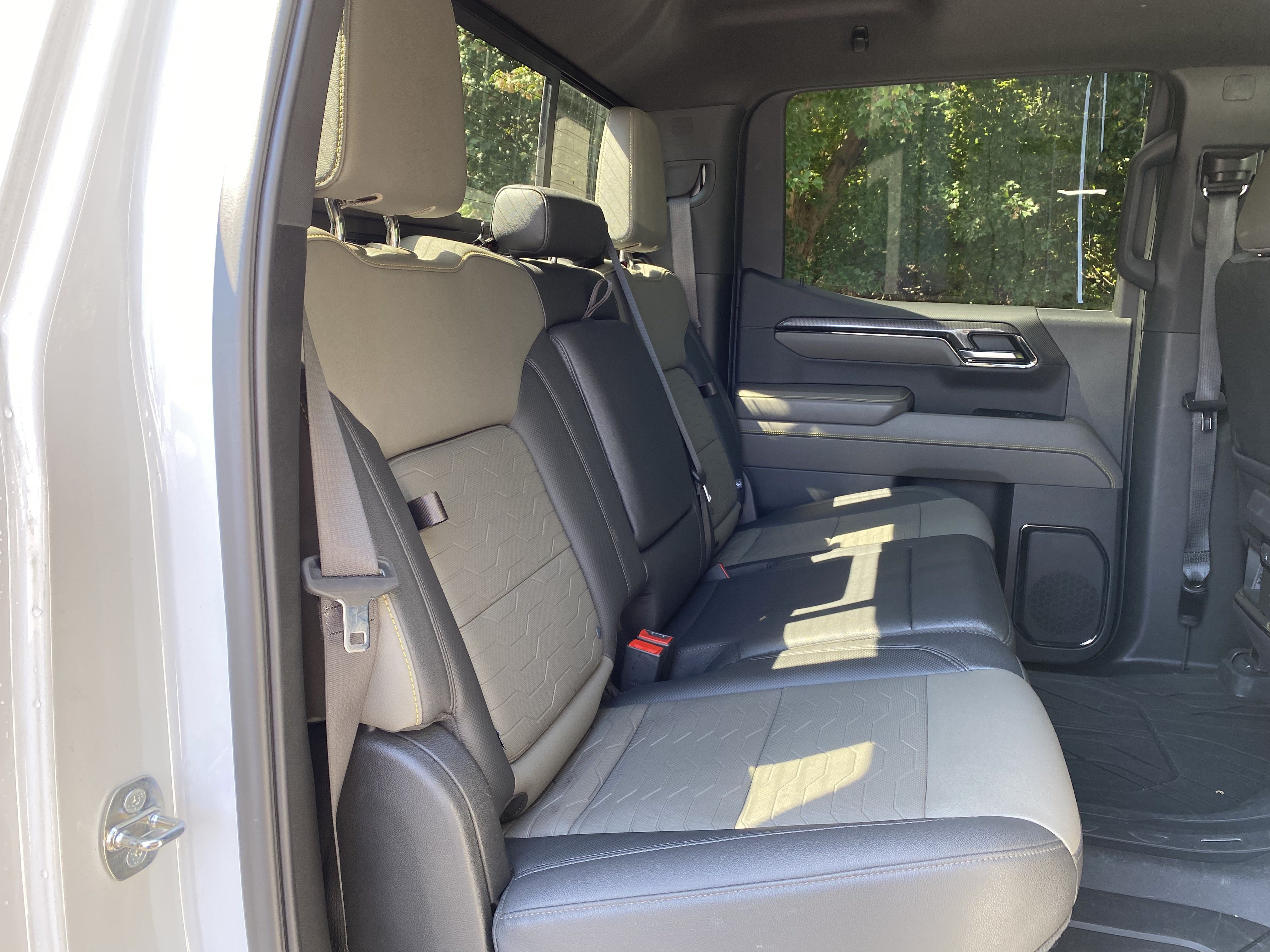 Used 2023 Chevrolet Silverado 1500 ZR2 w/ Technology Package AWD/4WD image 38