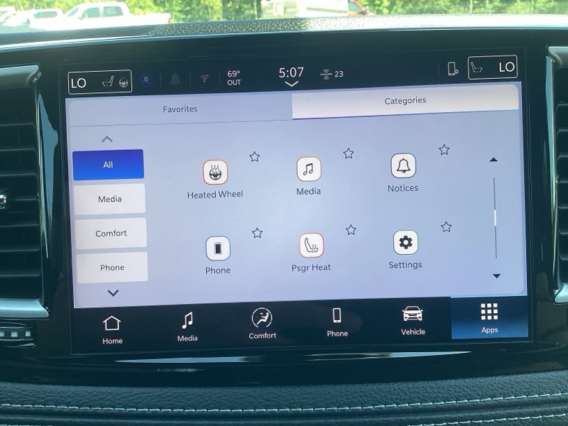 New 2026 Chrysler Pacifica Select image 40