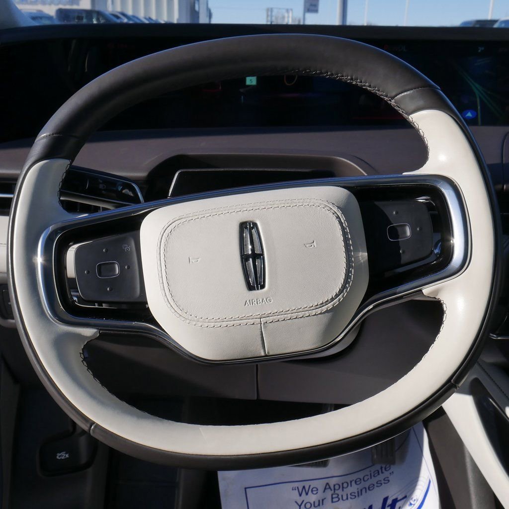 Used 2024 Lincoln Nautilus Black Label image 37