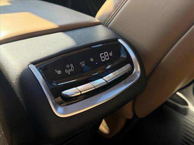 Used 2020 Cadillac XT6 Premium Luxury w/ Platinum Package AWD/4WD image 19