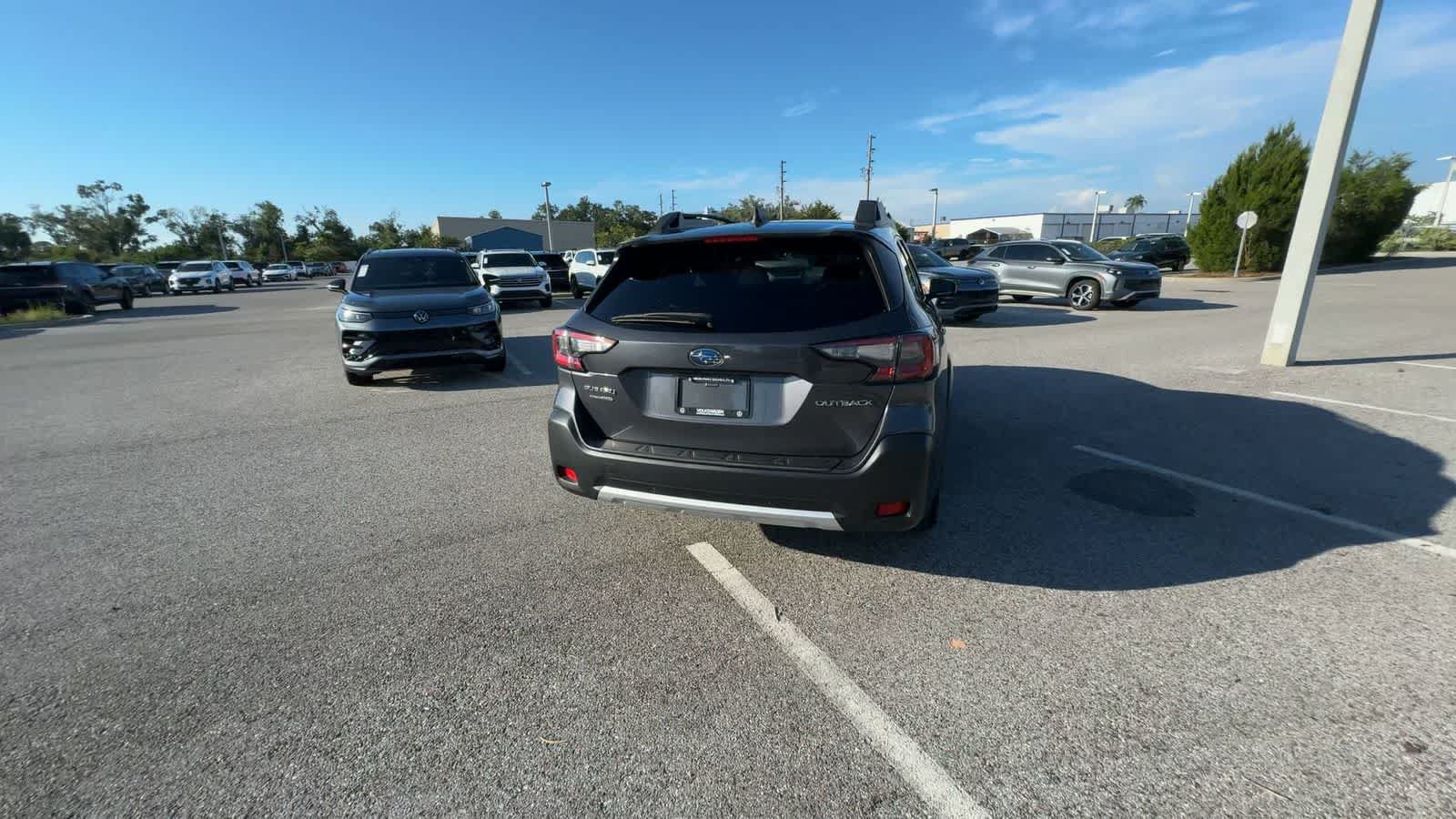 Used 2025 Subaru Outback Limited AWD/4WD image 7
