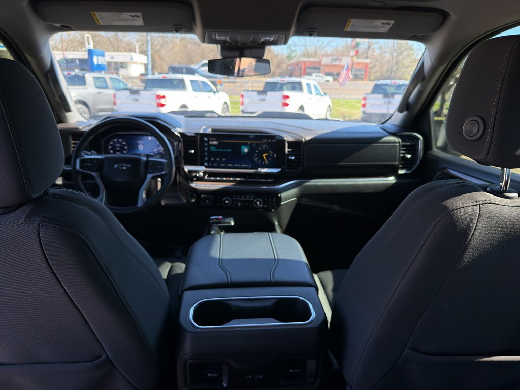 Used 2024 Chevrolet Silverado 1500 LT Trail Boss w/ Protection Package image 32