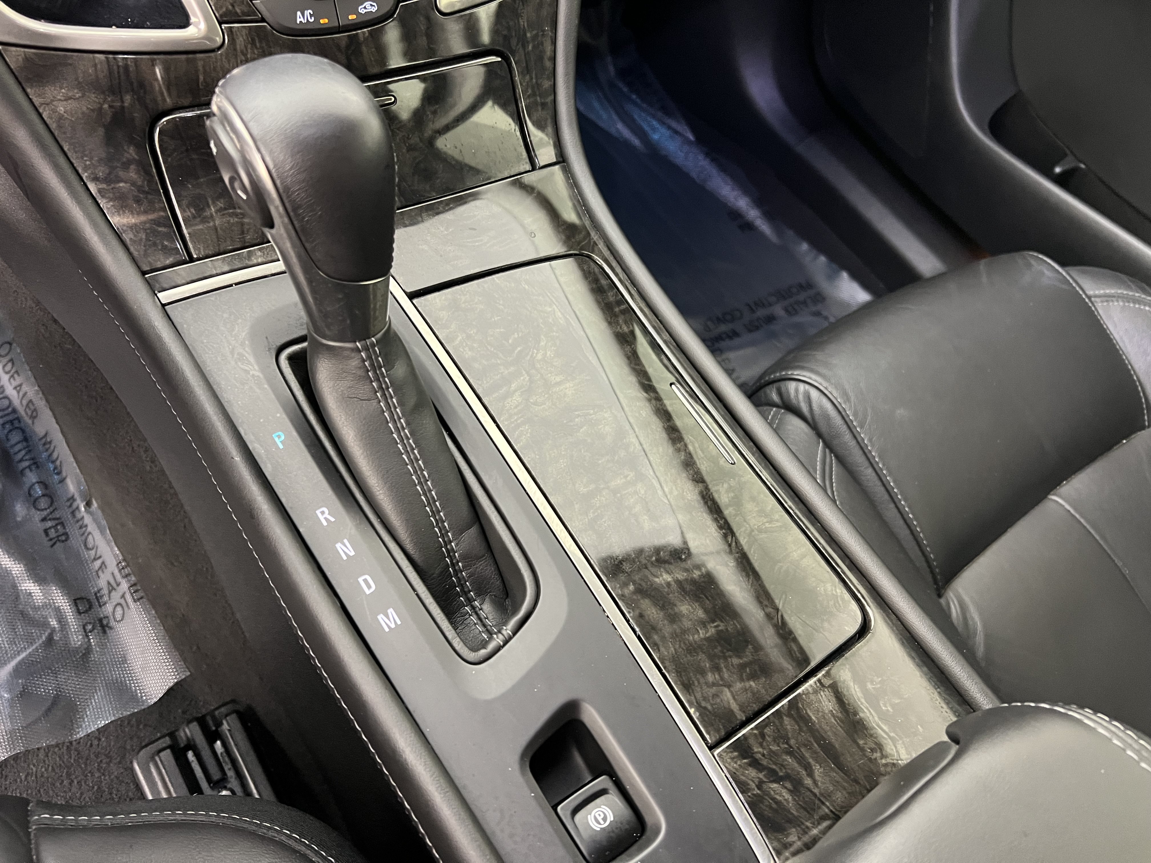 Used 2015 Buick LaCrosse Leather FWD image 31