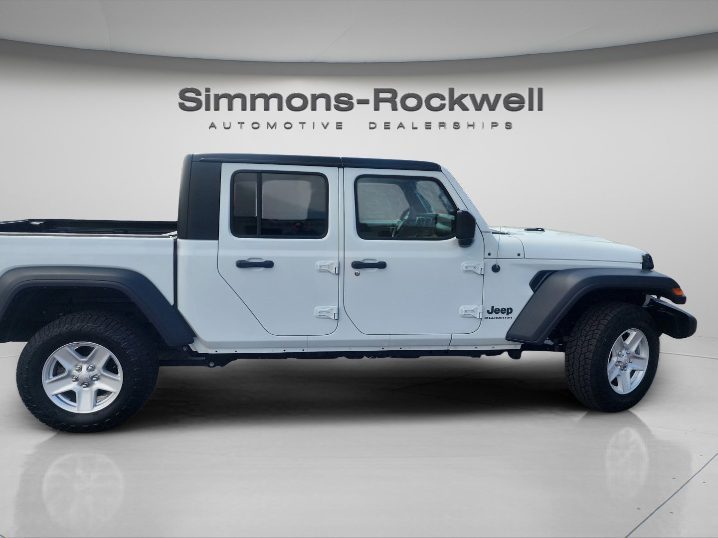 Used 2023 Jeep Gladiator Sport image 4