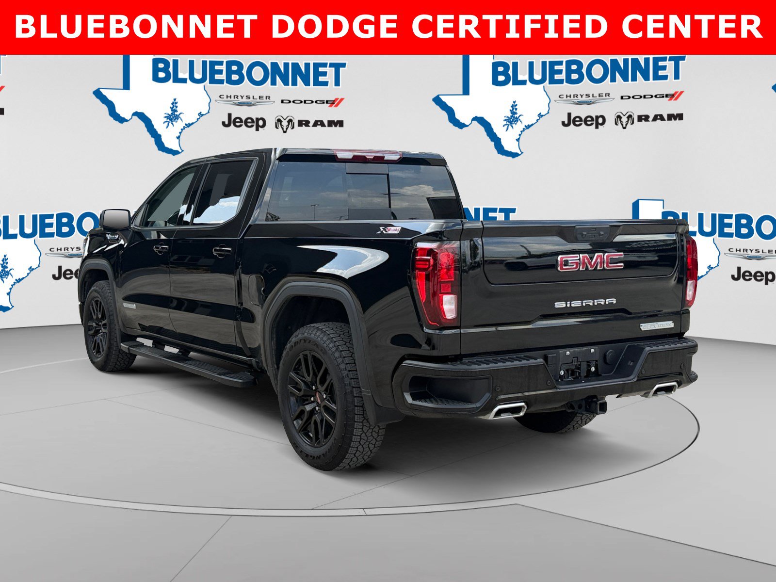 Used 2026 GMC Sierra 1500 Elevation w/ Elevation Premium Package AWD/4WD image 7