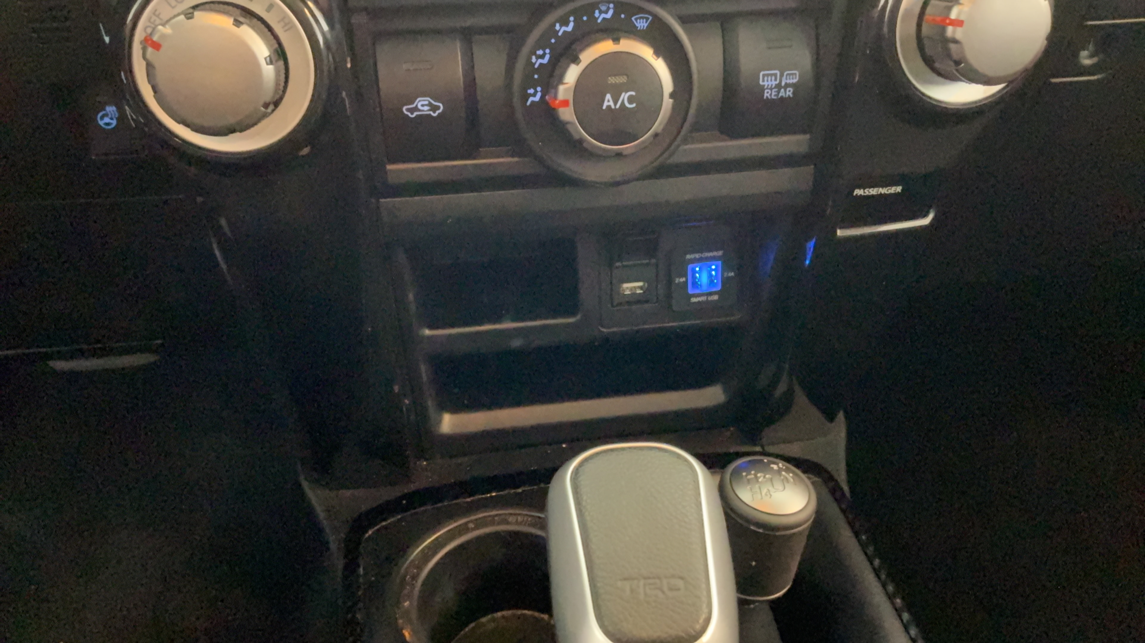 Certified 2023 Toyota 4Runner TRD Off-Road Premium w/ Moonroof Package AWD/4WD image 17