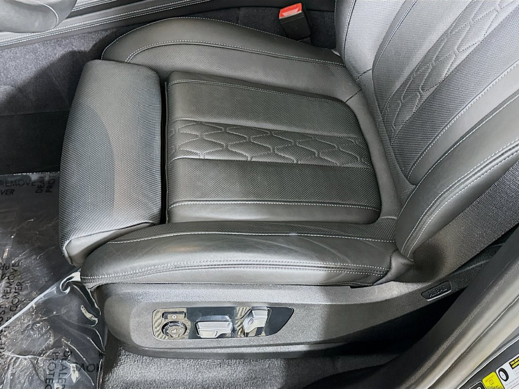 Used 2024 BMW ALPINA XB7 AWD/4WD image 20