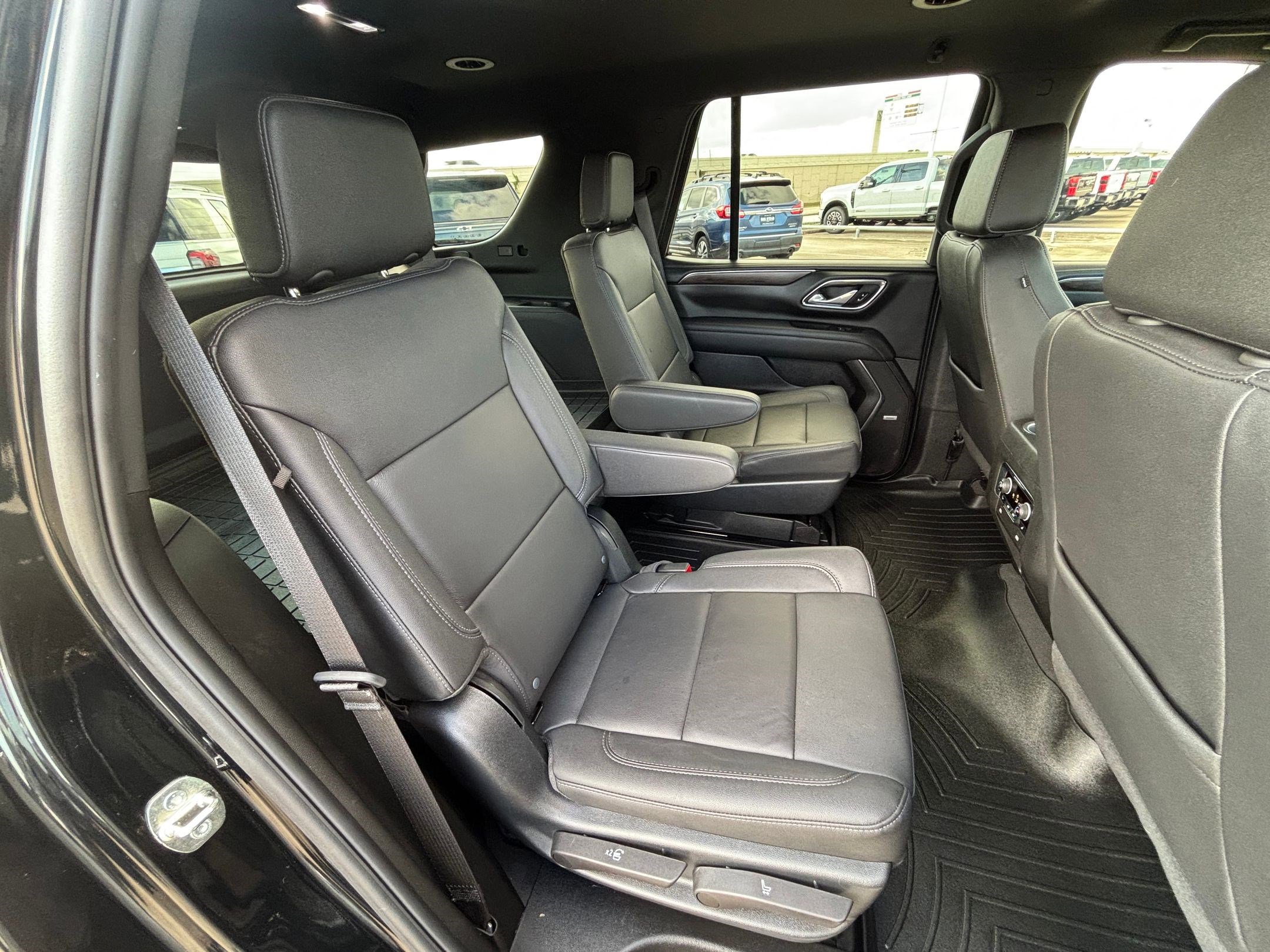 Used 2023 Chevrolet Tahoe Z71 w/ Off-Road Capability Package image 31