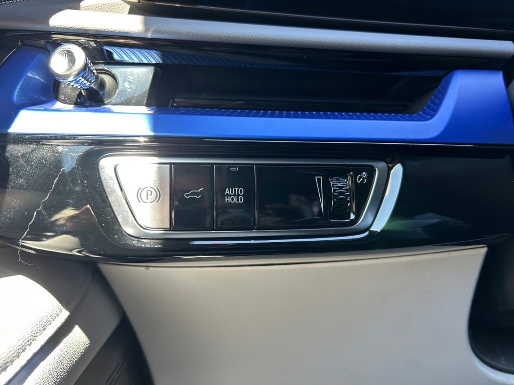 Used 2025 Cadillac Optiq Luxury 1 AWD/4WD image 58