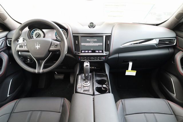 New 2024 Maserati Levante GT Ultima image 11