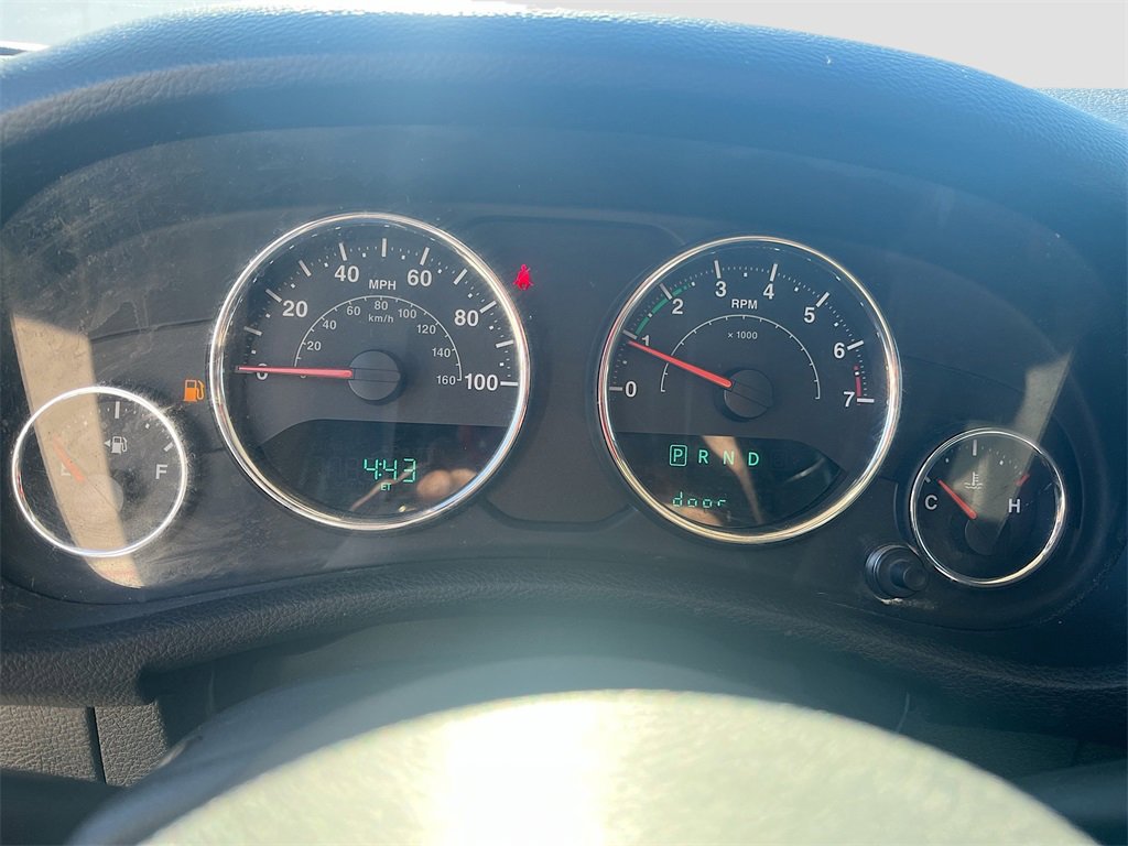 Used 2018 Jeep Wrangler Unlimited Sahara image 12