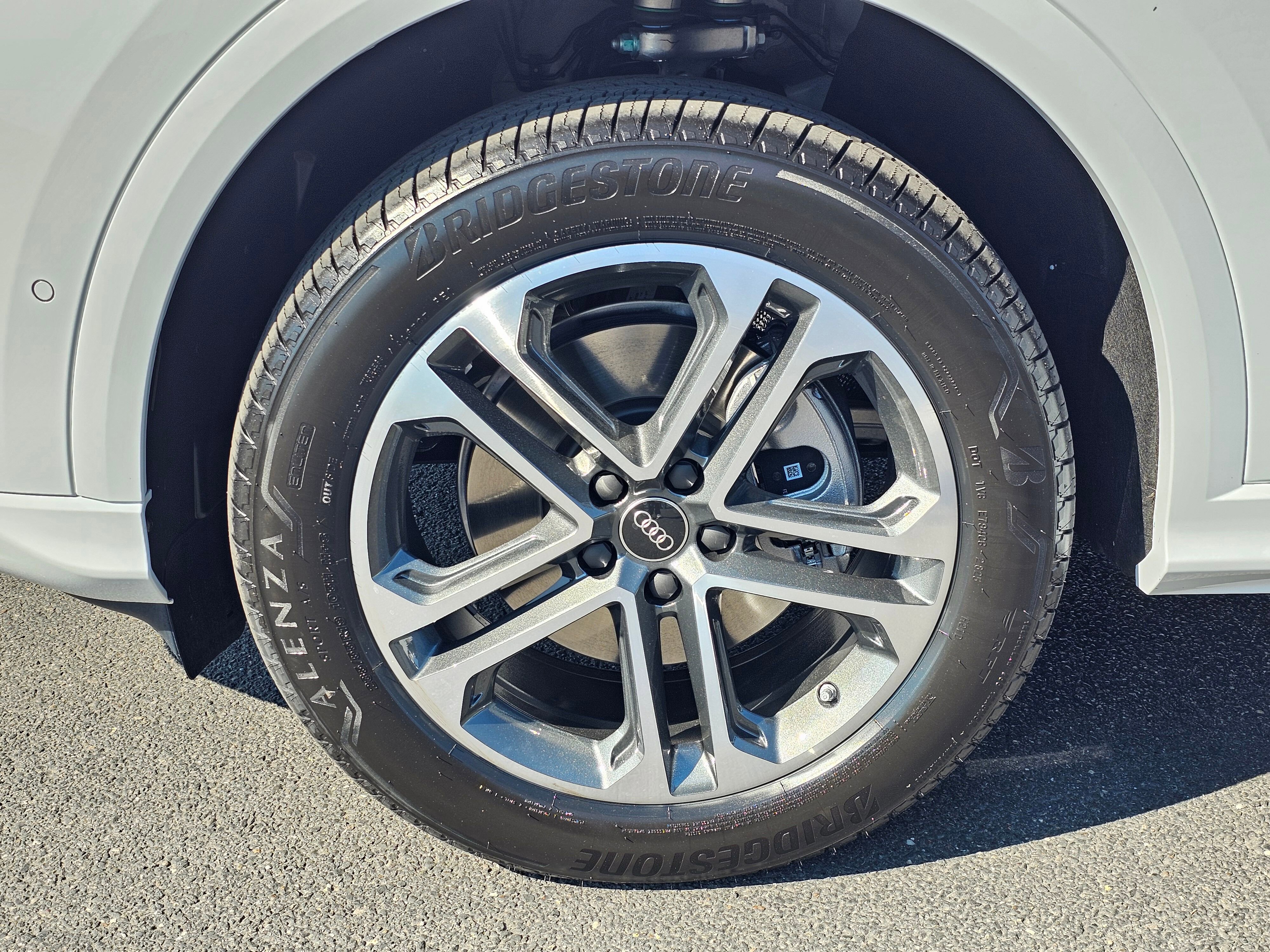 New 2025 Audi Q5 Premium Plus image 8