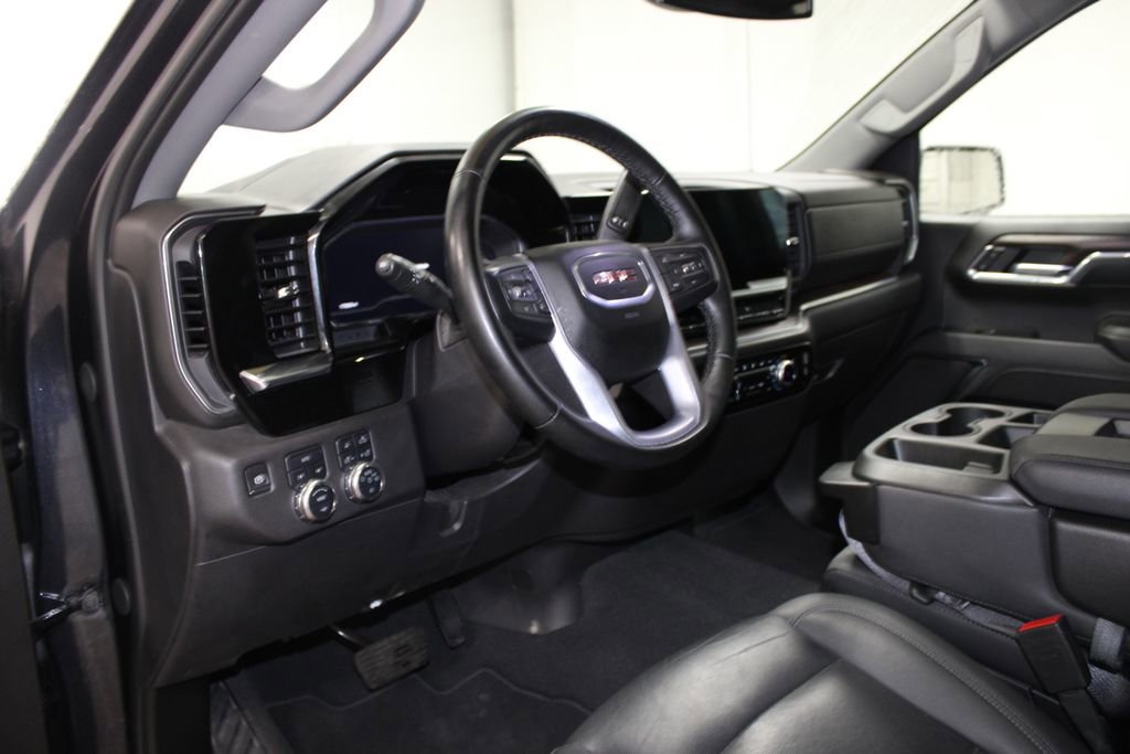 Used 2024 GMC Sierra 1500 SLT image 19