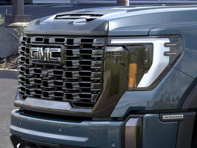 Used 2026 GMC Sierra 3500 Denali Ultimate AWD/4WD image 13