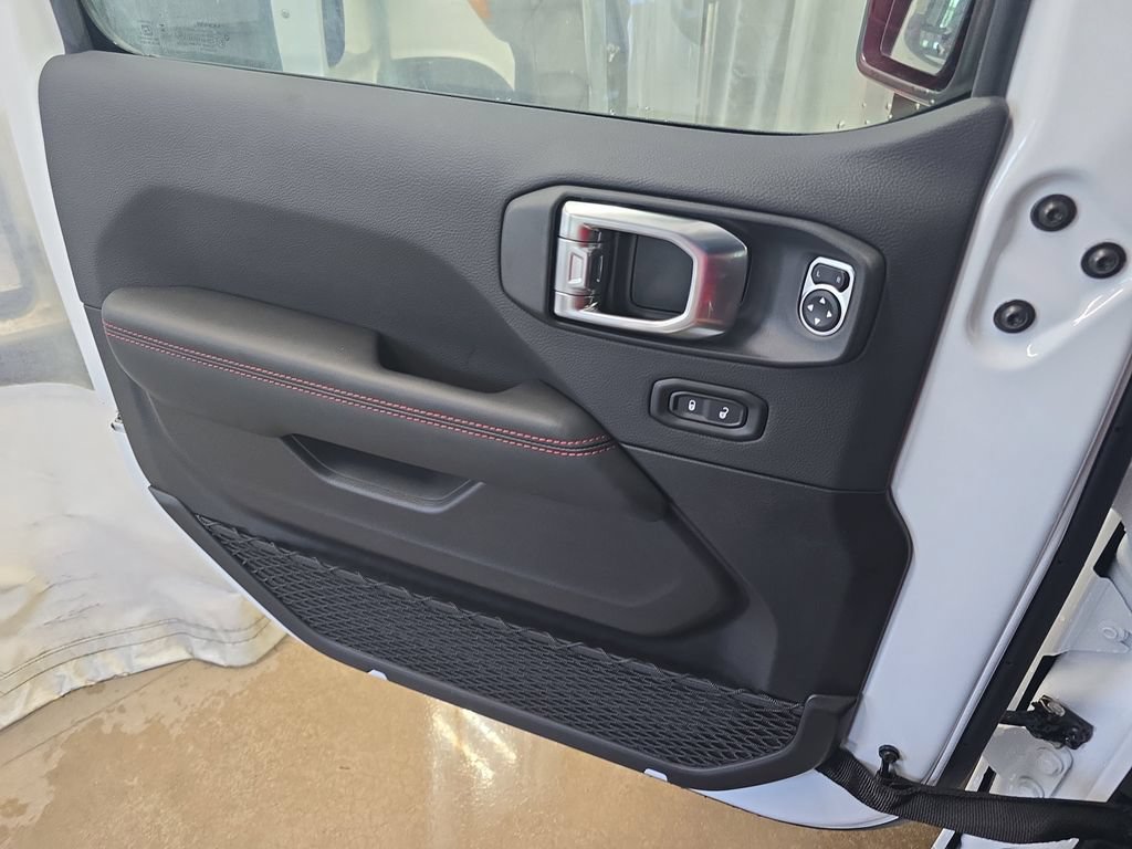 New 2026 Jeep Wrangler Unlimited Rubicon AWD/4WD image 27