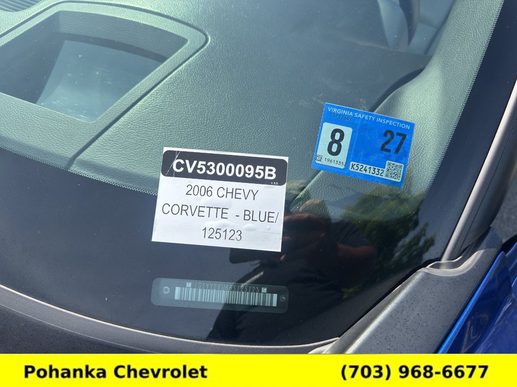 Used 2006 Chevrolet Corvette Coupe w/ Preferred Equipment Group RWD image 31