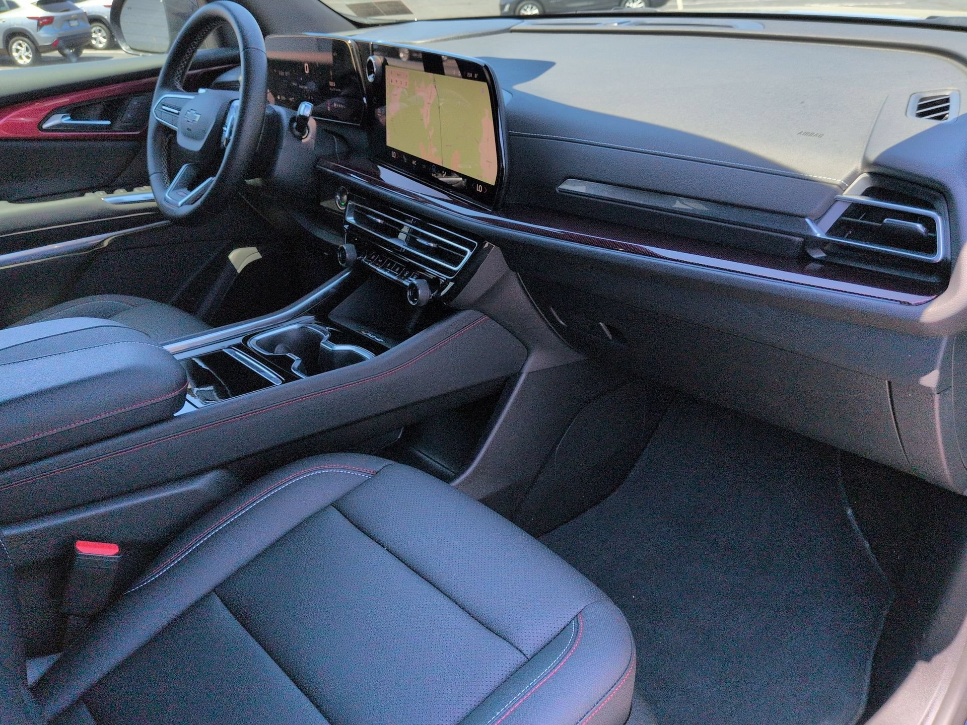 Certified 2025 Chevrolet Traverse Z71 AWD/4WD image 29