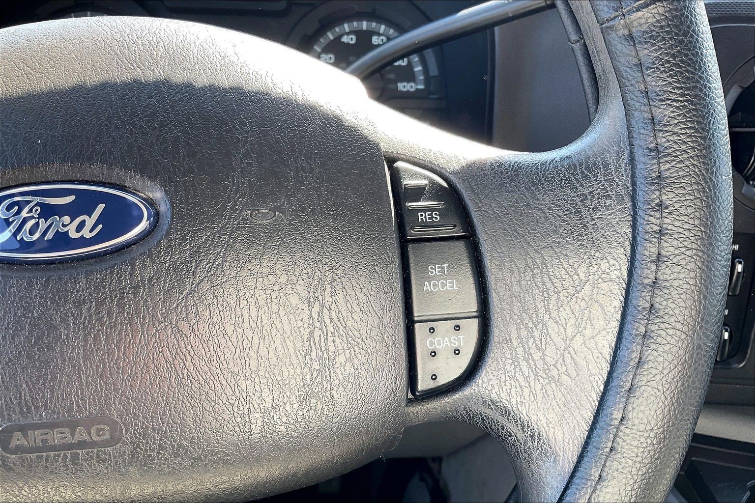Used 2012 Ford E-350 and Econoline 350 XLT RWD image 18