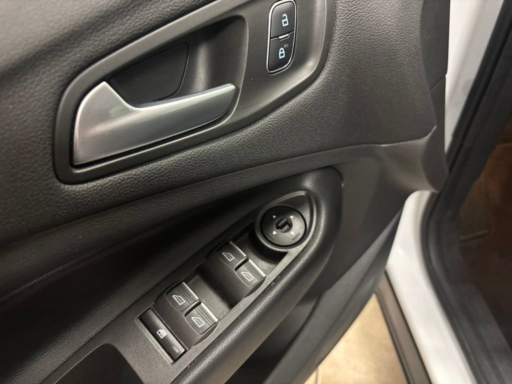 Used 2019 Ford Escape SEL AWD/4WD image 21