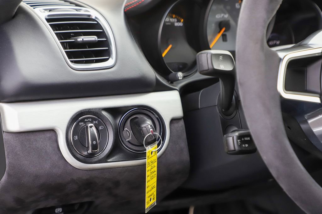 Used 2016 Porsche Cayman GT4 image 27