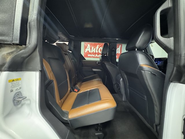 Used 2021 Ford Bronco Outer Banks AWD/4WD image 14