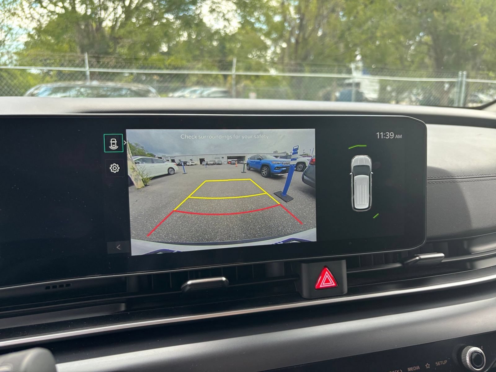 Used 2026 Kia Carnival FWD image 25