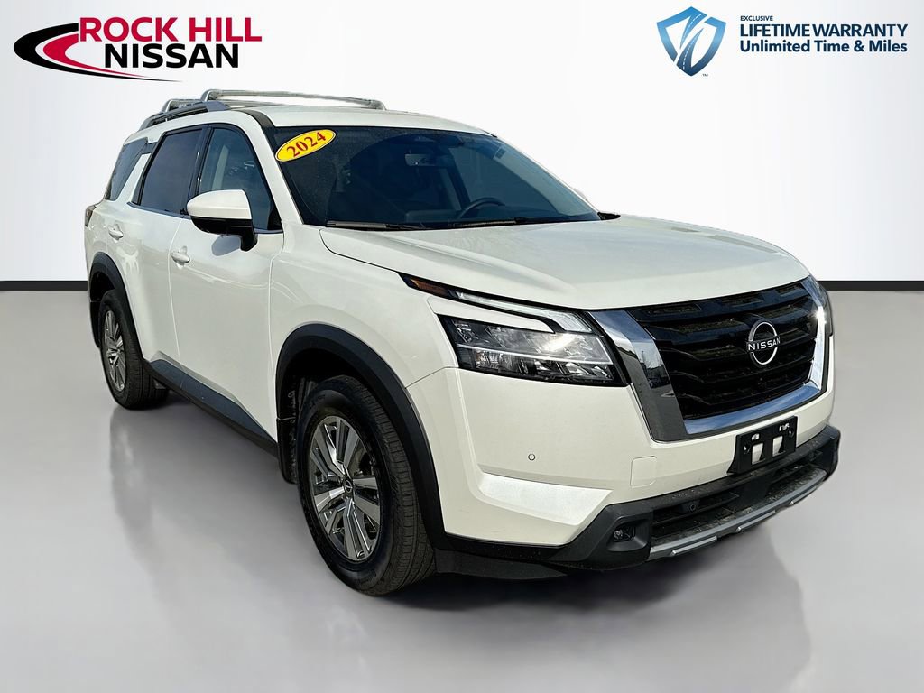 Used 2024 Nissan Pathfinder SL image 1
