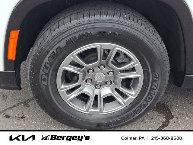 Used 2023 Jeep Wagoneer 4WD w/ Convenience Group I image 9