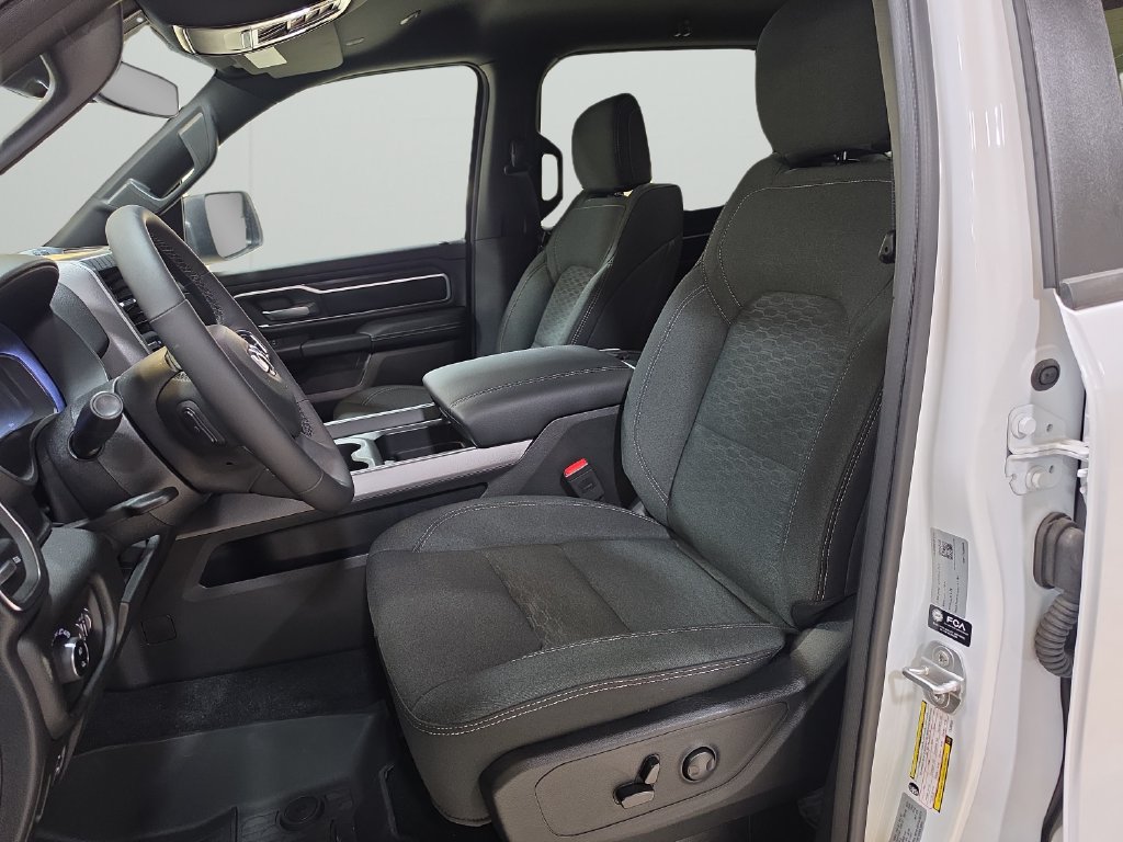 New 2026 RAM 1500 Big Horn AWD/4WD image 13
