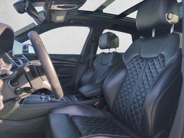 Used 2018 Audi SQ5 Prestige w/ Prestige Package AWD/4WD image 17