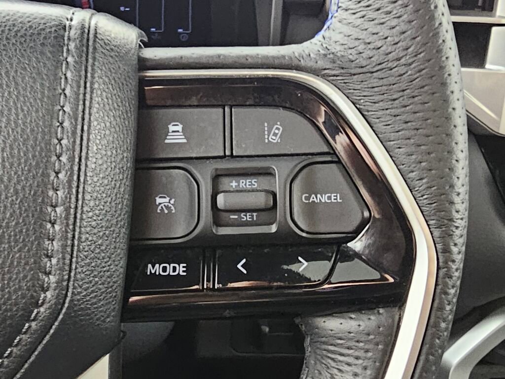 Used 2024 Toyota Tundra Platinum AWD/4WD image 25