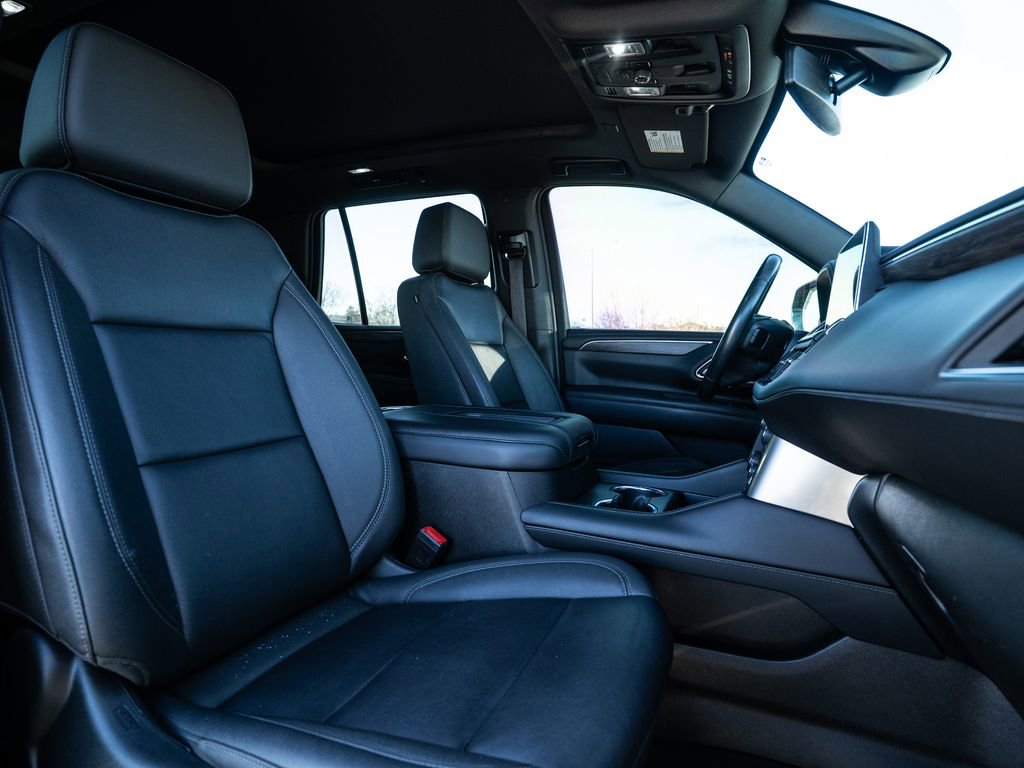 Used 2022 Chevrolet Tahoe Z71 w/ Luxury Package image 18