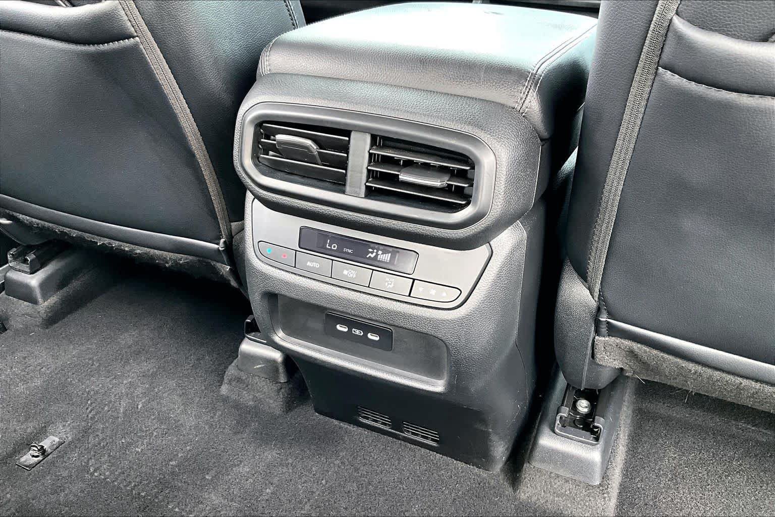 Used 2024 Honda Pilot EX-L image 34